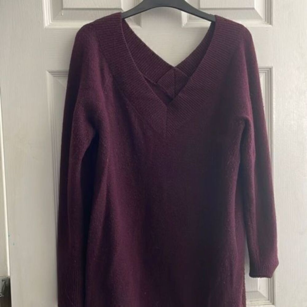 Loft size Large dark purple V neck sweater​​